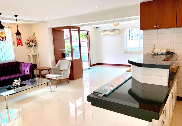 ให้เช่าบ้าน-โฮม-office-ใจกลางเมือง-ซอยเสนานิคม-ขนาด-80-ตรว-ใช้สอย-450-ตรม-6-ห้องนอน-3-ห้องน้ำ