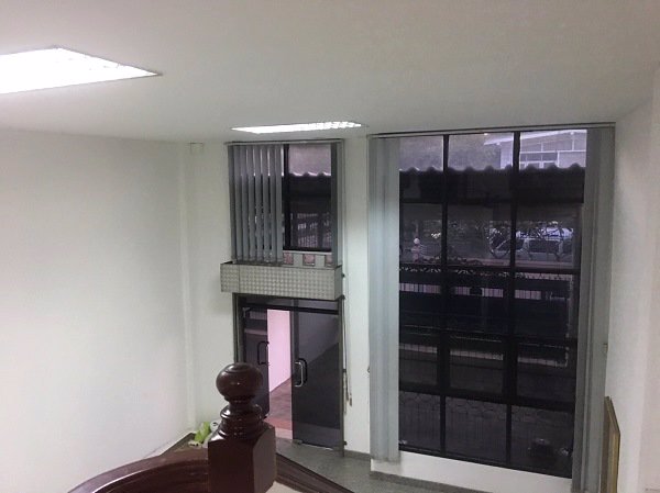 ให้เช่า-สำนักงานออฟฟิศ-4-ชั้น-ใกล้-bts-อารีย์-ใช้สอย-280-ตรม-4-ห้องนอน-แอร์-3เครื่องจอดรถ-2คัน