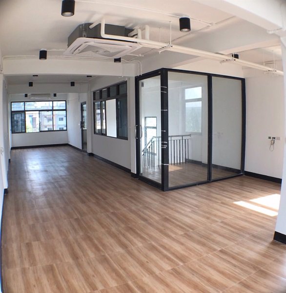 ให้เช่าทาวน์โฮม45-ชั้น-รีโนเวทใหม่-สไตล์โมเดิร์นลอฟท์-ใกล้-bts-บางจาก-พท-360-ตารางเมตร-9-ห้องน้ำ