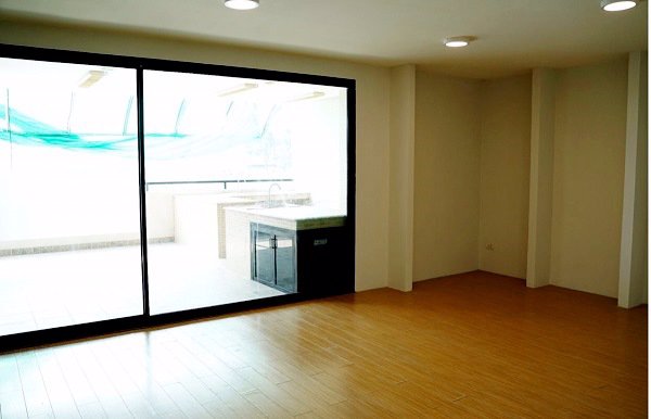 ให้เช่าโฮมออฟฟิศ45-ชั้น-พร้อมลิฟท์-ใกล้ห้างพาราไดซ์-ศรีนครินทร์-เหมาะทำ-โชว์รูม-สำนักงาน