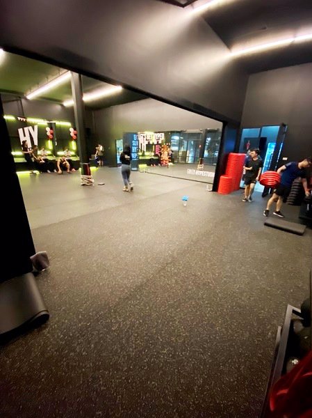 ให้เช่า-พื้นที่ย่านอโศก-ขนาด-175-ตรม-ใกล้-mrt-เพชรบุรี-เหมาะทำฟิตเนสและศูนย์สุขภาพ-มีที่จอดรถรวม