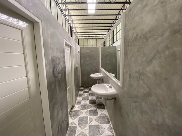 ให้เช่าโกดัง-ใหม่-ย่านถนนเลียบกาญจนา-มอเตอร์เวบ์-สะพานสูง-432-ตรม-ห้องน้ำ-3-ห้องประตูกว้าง-6-เมตร