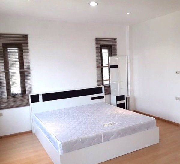 ให้เช่า-และขายทาวน์โฮม-3-ชั้น-บ้านกลางเมือง-ลาดพร้าว-71-หลังมุม-21-ตรวา3-ห้องนอน-เฟอร์นิเจอร์ครบ