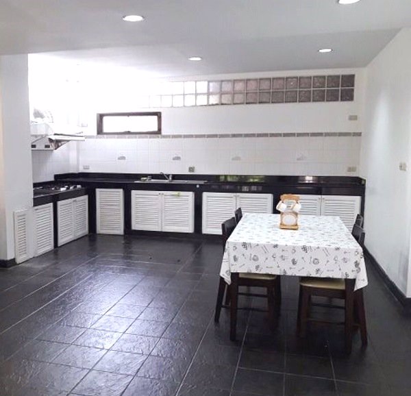 ให้เช่า-และขายทาวน์โฮม-3-ชั้น-บ้านกลางเมือง-ลาดพร้าว-71-หลังมุม-21-ตรวา3-ห้องนอน-เฟอร์นิเจอร์ครบ