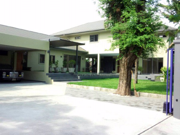 ให้เช่าบ้านเดี่ยว-สร้างใหม่-พร้อมสระว่ายน้ำ-ใกล้-bts-พร้อมพงษ์-ใจกลางเมืองกรุงเทพ-พื้นที่-450-ตรว