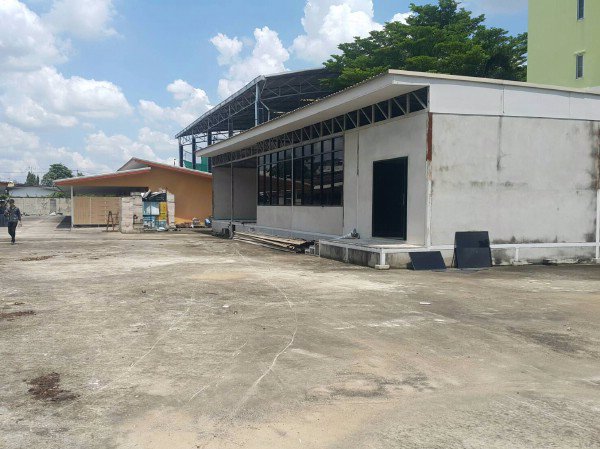 ให้เช่าที่ดินพร้อมสิ่งปลูกสร้าง-เนื้อที่-3-ไร่-ติดถนนลาดพร้าว-101-ประกอบด้วย-ห้องเช่า-22-ห้อง