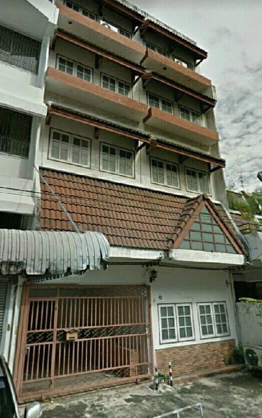 ให้เช่าอาคารพาณิชย์-2-คูหา-แถวสาทรใต้-ใกล้-bts-สะพานตากสิน-และสุรศักดิ์-ขนาดพื้นที่-36-ตรว-จอดรถ