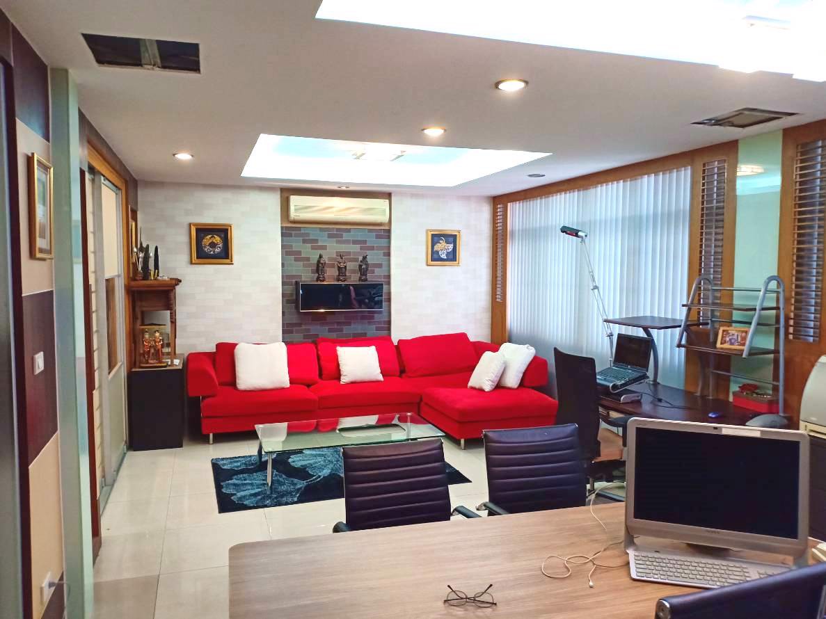 ขาย-office-สำนักงาน-4-ชั้น-2-ห้องติดใกล้-bts-สถานีวัดพระศรีมหาธาตุ-ใกล้มหาวิทยาลัยเกริก-ใกล้-bts-ส