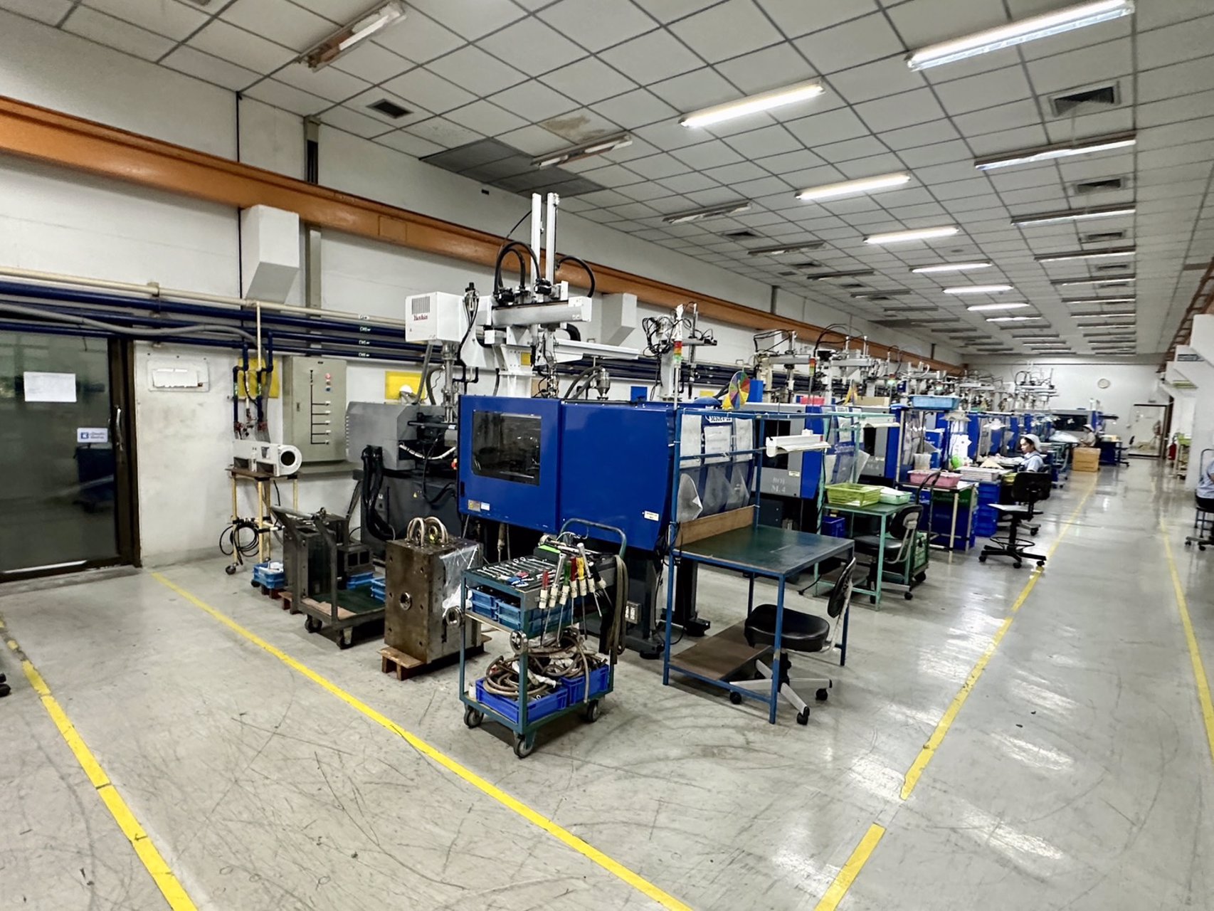 ขาย-โรงงาน-ฉีดพลาสติก-พร้อมเครื่องจักร-โรจนะ1