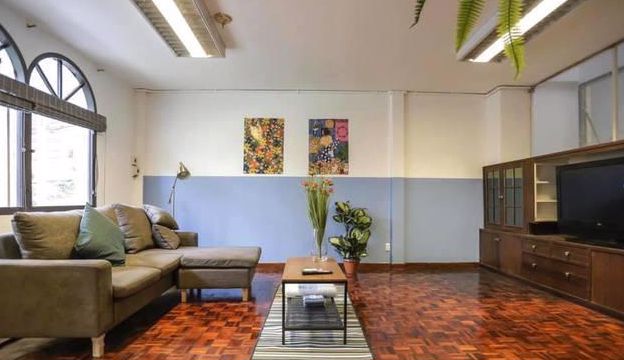 ให้เช่าทาวน์เฮ้าส์-4-ชั้น-พื้นที่ใช้สอย-360-ตรมใกล้btsเพลินจิต-ทำเป็นออฟฟิศจดทะเบียนหรือairbnb-ได้