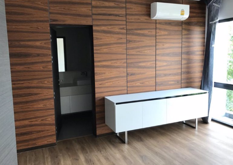 ให้เช่าบ้านเดี่ยวบ้านอิสระพระราม-9-ซอยรามคำแหง-24-พร้อมสระว่ายน้ำส่วนตัว