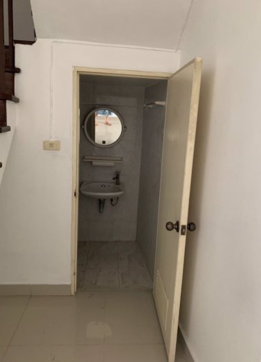 ให้เช่าทาวน์เฮ้าส์-4-ชั้น-ซอยไชโย-ย่านรัชดา-ห้วยขวาง-ใกล้-mrt-สุทธิสารเพียง-500-เมตร