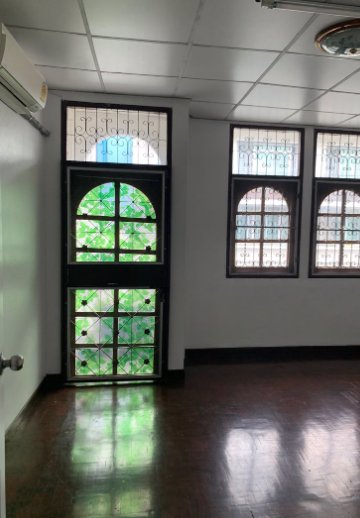 ให้เช่าทาวน์เฮ้าส์-4-ชั้น-ซอยไชโย-ย่านรัชดา-ห้วยขวาง-ใกล้-mrt-สุทธิสารเพียง-500-เมตร