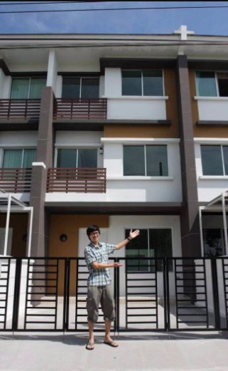 ให้เช่าทาวน์โฮม-3-ชั้น-โครงการ-ทาวน์พลัส-อ่อนนุช-ตกแต่งสวยพร้อมอยู่-ใกล้-airport