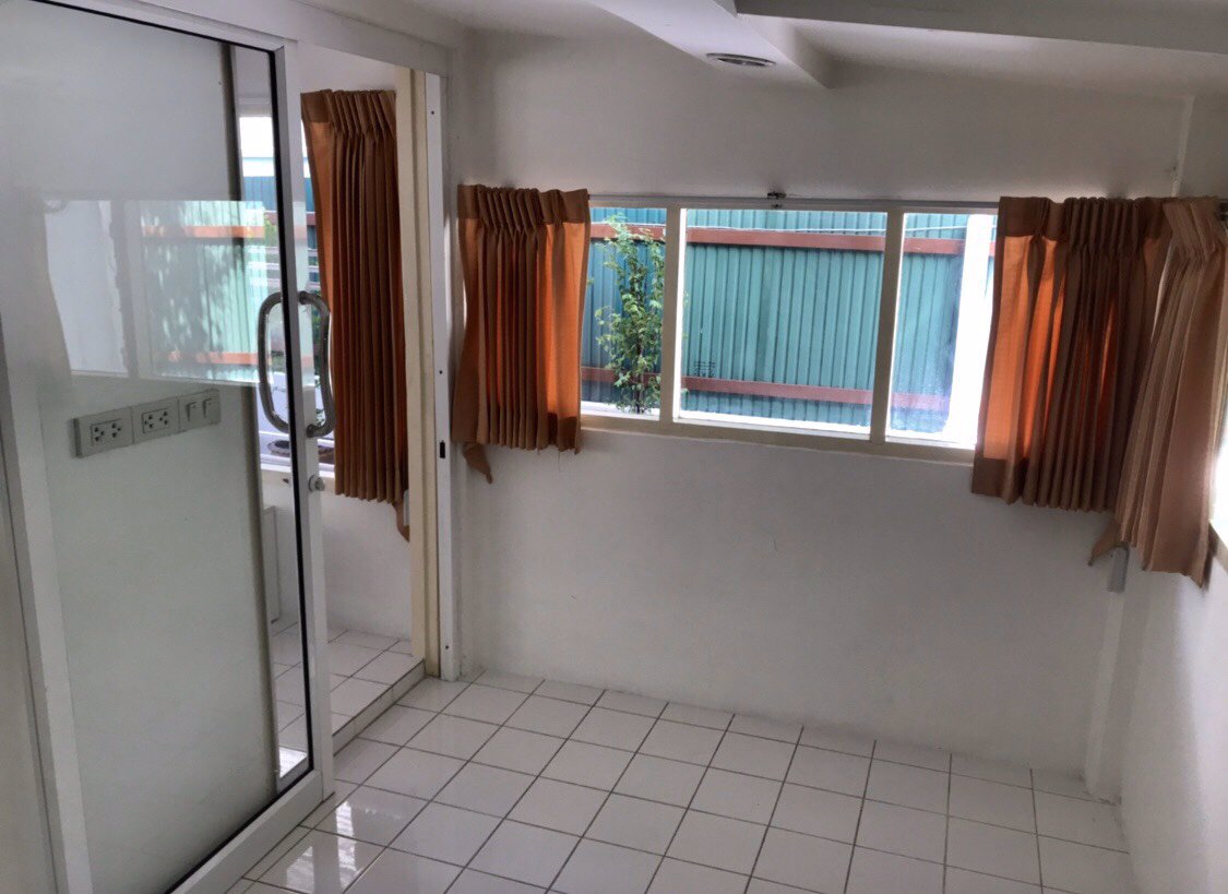 b309-ให้เช่าบ้านเดี่ยว-2-ชั้น-ถนนพหลโยธิน-7-ซอยอารีย์4-ใกล้-bts-อารีย์-เฟอร์-ครบ-พร้อมอยู่-ทำเลดีมาก