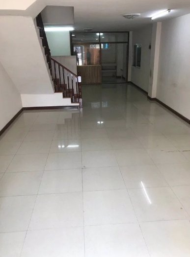 ให้เช่าบ้านทาวน์โฮม-3-ชั้น-หมู่บ้านรอยัลโฮม-พัฒนาการ-31-1-ใกล้แอร์พอร์ตลิ้งค์-คลองตัน