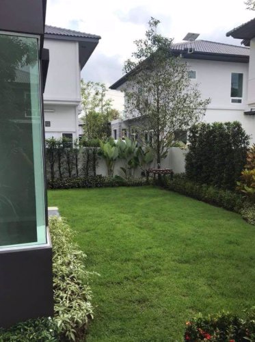 b325-ให้เช่าบ้านเดี่ยว-2-ชั้น-โครงการมัณฑณา-ศรีนครินทร์-ร่มเกล้า-บ้านสวย-มีสวนร่มรื่น-ใกล้แอร์พอร์ท