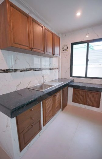 ให้เช่าทาว์นโฮม-3-ชั้น-โครงการศุภาลัย-เอสเซ้นส์-ซอยลาดพร้าว-107-บ้านสวย-มีเฟอร์นิเจอร์