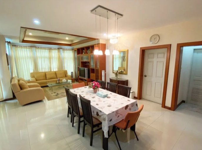 b344-ให้เช่าบ้านเดี่ยว-2-ชั้น-หมู่บ้านปริญสิริ-นวลจันทร์-บ้านสวยน่าอยู่-มีเฟอร์นิเจอร์-เดินทางสะดวก