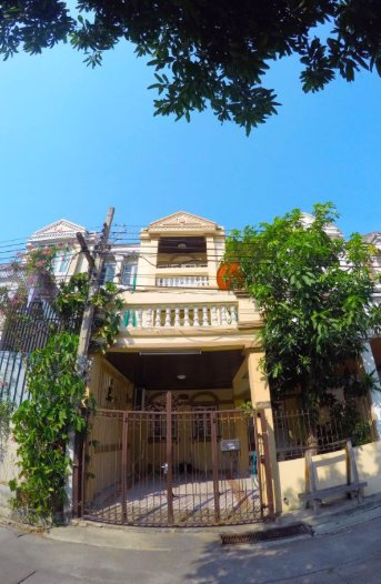 ให้เช่าทาวน์โฮม-3-ชั้น-ซอยปรีดีพนมยงค์13-ถนนสุขุมวิท71-ใกล้-bts-พระขโนง-และเอกมัย-เฟอร์ครบ-พร้อมอยู