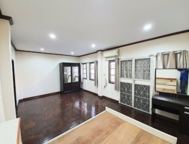 ให้เช่าทาวน์โฮม-3-ชั้น-ซอยปรีดีพนมยงค์13-ถนนสุขุมวิท71-ใกล้-bts-พระขโนง-และเอกมัย-เฟอร์ครบ-พร้อมอยู