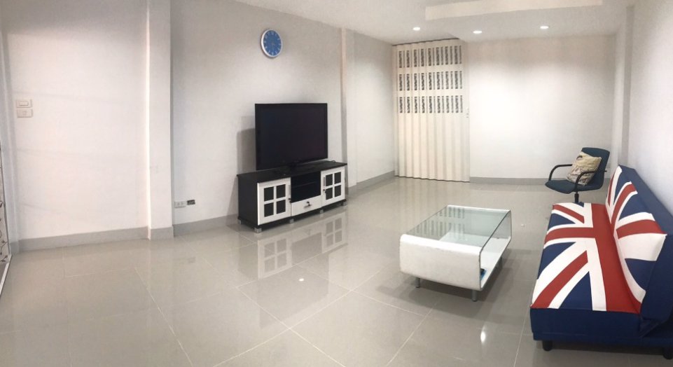 ให้เช่าทาวน์โฮม-3-ชั้น-ถนนเสนานิคม-ซอย-4-บ้านน่าอยู่-เพิ่งรีโนเวท-ใหม่-ใกล้-btsเสนานิคม