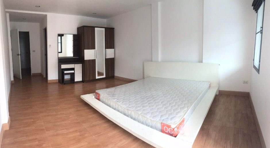 ให้เช่าทาวน์โฮม-3-ชั้น-ถนนเสนานิคม-ซอย-4-บ้านน่าอยู่-เพิ่งรีโนเวท-ใหม่-ใกล้-btsเสนานิคม