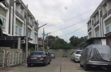 ให้เช่าทาวน์โฮม-3-ชั้น-หมู่บ้านนลินอเวนิว-2-ซอยรามคำแหง-144-ซอยมิสทีน-ใกล้โรงเรียนเตรียมอุดม