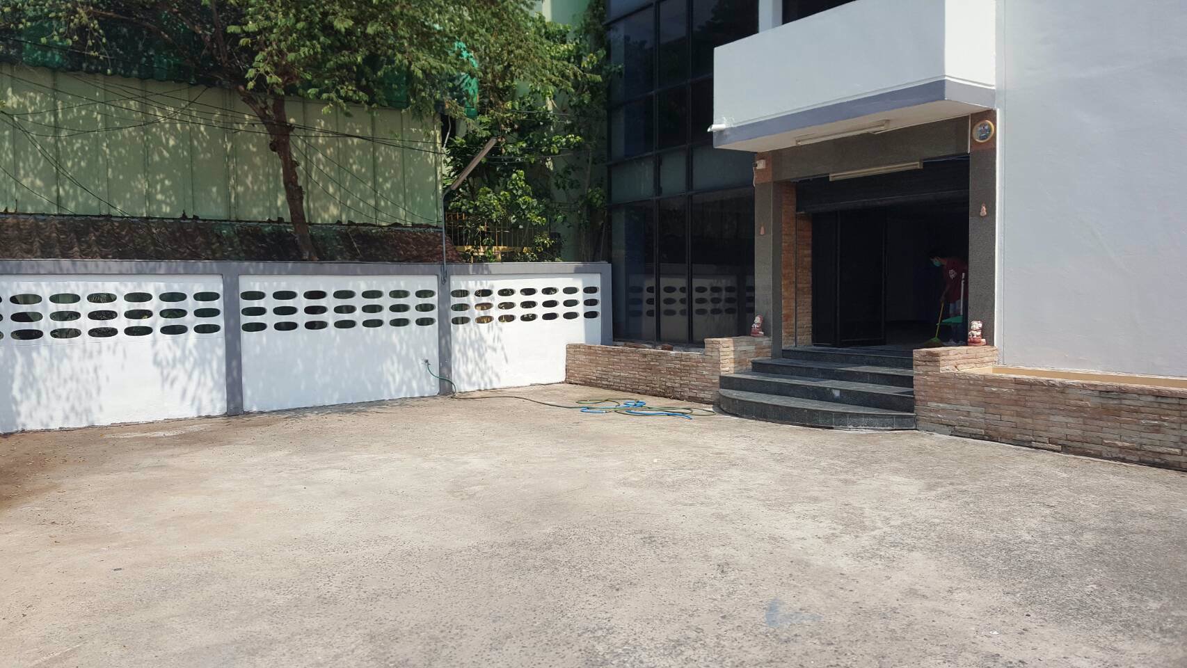 ให้เช่าอาคาร-สำนักงาน-4-ชั้น-ถนนวิภาวดี-33-ขนาด-440-ตรมใกล้สนามบินดอนเมือง