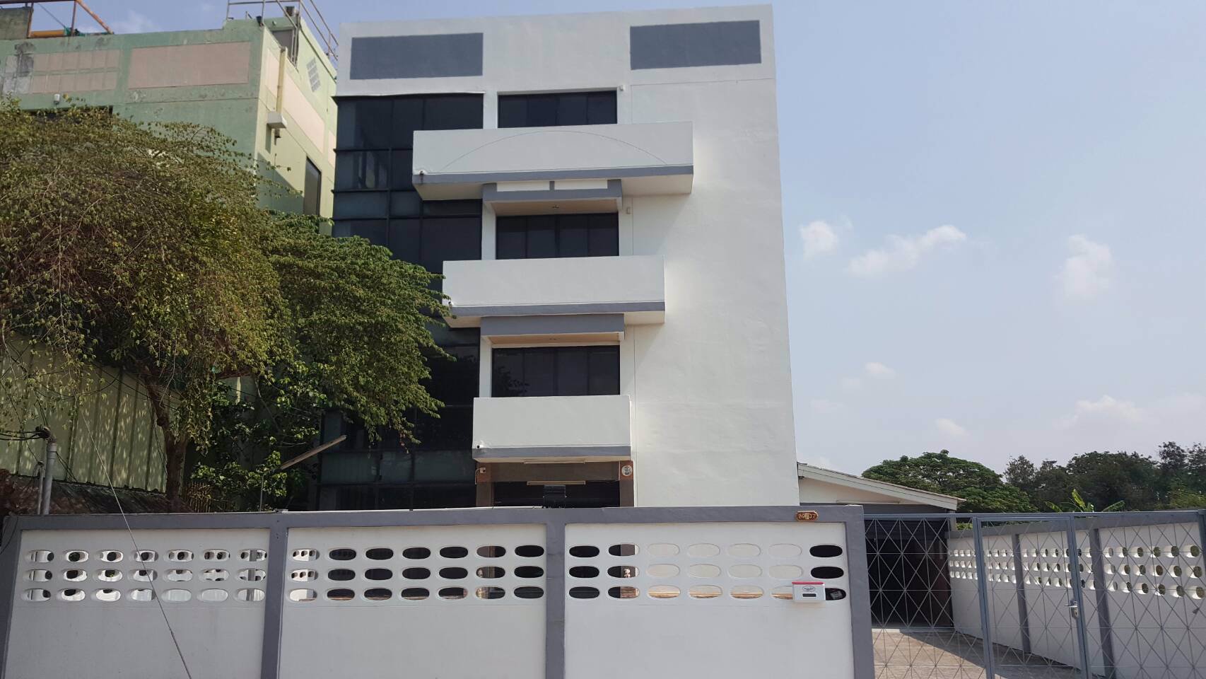 ให้เช่าอาคาร-สำนักงาน-4-ชั้น-ถนนวิภาวดี-33-ขนาด-440-ตรมใกล้สนามบินดอนเมือง