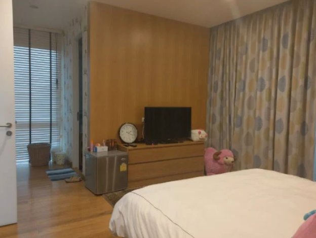 ขายบ้านเดี่ยว-3-ชั้น-ซอยแบริ่ง-บ้านตกแต่งสวย-เฟอร์นิเจอร์บิ้วอินทั้งหลัง-มีสระว่ายน้ำส่วนตัว