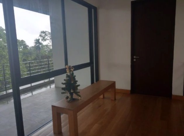 ขายบ้านเดี่ยว-3-ชั้น-ซอยแบริ่ง-บ้านตกแต่งสวย-เฟอร์นิเจอร์บิ้วอินทั้งหลัง-มีสระว่ายน้ำส่วนตัว