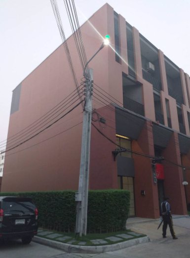 ให้เช่าอาคารพาณิชย์-35-ชั้น-หลังริม-โครงการ-สิริ-อเวนิว-ถนน-เพชรเกษม-81-ตกแต่งสวยสไตล์-loft-เหมาะ-อ