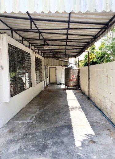 ให้เช่า-บ้านแฝด-3-ชั้น-ครึ่ง-หมู่บ้านชวนชื่น-สุขาภิบาล-3-ถนนรามคำแหง-102-บ้านน่าอยู่-เดินทางสะดวก-ใก