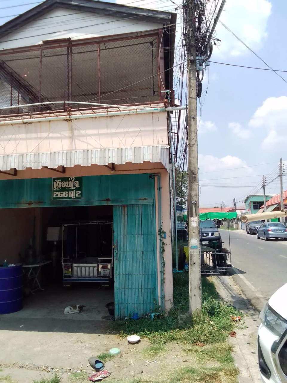 ขายทาวน์เฮ้าส์-2-ชั้น-หลังริม-ทำเลสวย-มีที่เกิน-ริมถนน