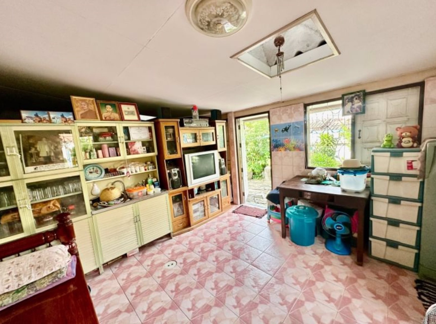 ขาย-ตึกแถว-3-ชั้น-3-คูหา-ทะเล-อ่าวประจวบ