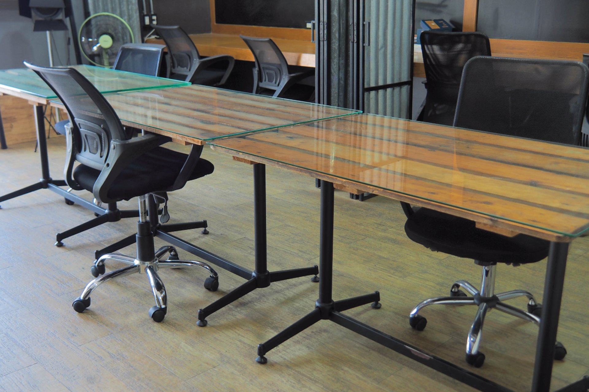 biz-box-office-สำนักงานให้เช่า-ซอยพระรามเก้า-51-ว่างห้องเดียวเท่านั้น-