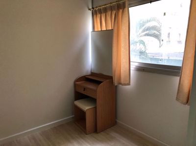 popular-condo-คอนโดมิเนียม-ในเมืองทองธานี-39-ตรม-ปรับปรุงใหม่-กั้นพื้นที่ห้องนอน-พร้อมเฟอร์นิเจอร์