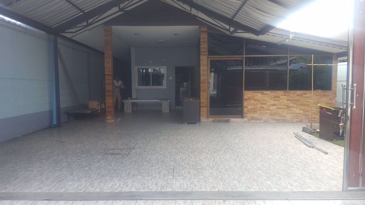 บ้านเดี่ยวชั้นเดียว-54-ตรว-ซอยหมอศรี-ใกล้โรงเรียนยอแซฟ-สามพราน