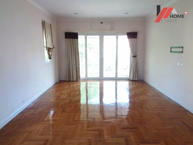 บ้านเดี่ยวหรู-ขายถูก-หมู่บ้านกรานต์วดี-ใจกลางพุทธมณฑล-สาย-3-ใกล้สนามหลวง-2-บางแวก-บางแค-ทวีวัฒนา-ถบ