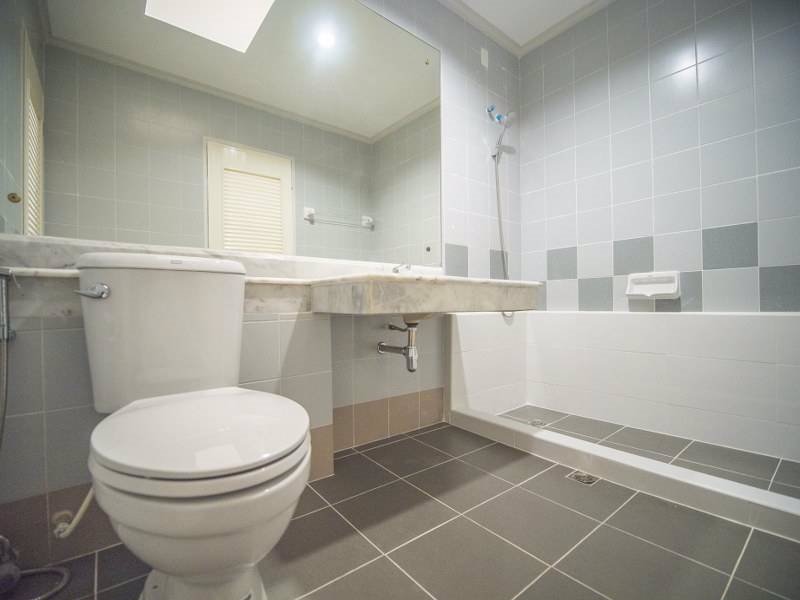 ขายทาวน์เฮ้าส์-ตกแต่งใหม่สวย-พร้อมอยู่-หมู่บ้านบุศรินทร์​-บ้านกล้วย-ไทรน้อย-บางบัวทอง-ใกล้ตลาดนัดมนว