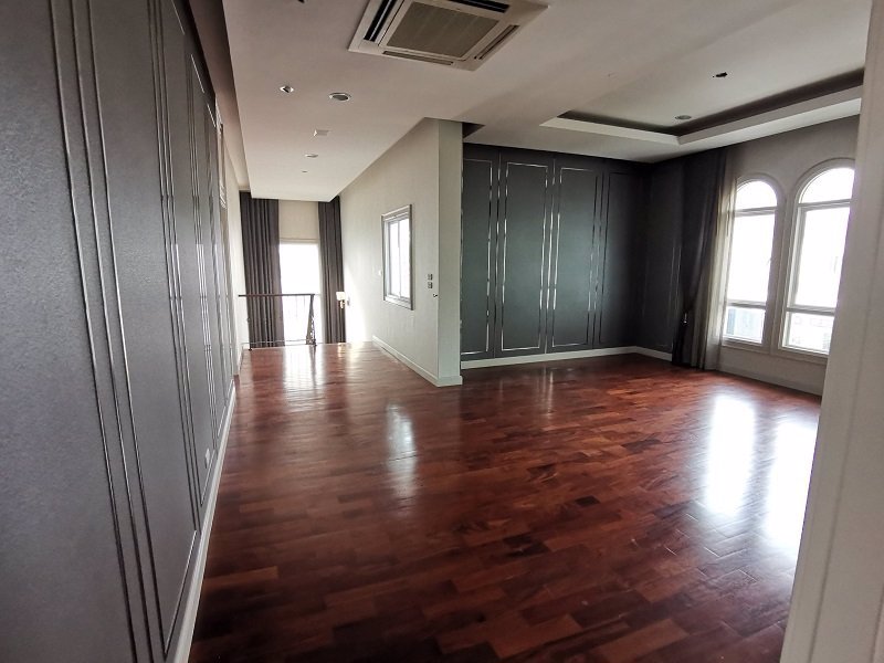 ขายบ้านเดี่ยวหรู-แกรนด์บางกอกบูเลอวาร์ด-สาทร-ราชพฤกษ์-ตรงข้ามเดอะเซอร์เคิล-ราชพฤกษ์-และฟู้ดวิลล่า