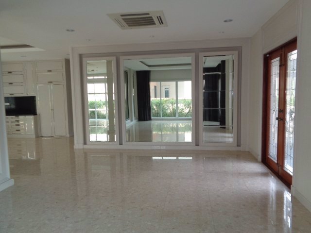 ขายบ้านเดี่ยวหรู-แกรนด์บางกอกบูเลอวาร์ด-สาทร-ราชพฤกษ์-ตรงข้ามเดอะเซอร์เคิล-ราชพฤกษ์-และฟู้ดวิลล่า