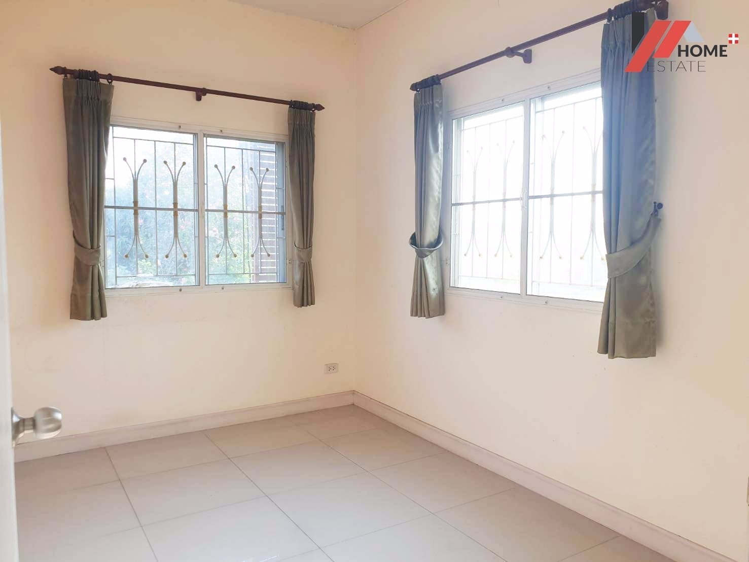 ขายทาวน์โฮม-หลังมุม-วงเเหวน-ลำลูกกา-คลอง-3-มี-4-นอน-32-ตรว-29-ล้าน