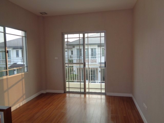 บ้านเดี่ยว-หลังมุม-มัณฑนา-แจ้งวัฒนะ-ราชพฤกษ์-ถชัยพฤกษ์-แลนด์แอนด์เฮ้าส์-612ตรวใกล้ปากเกร็ด-เซ็นทร