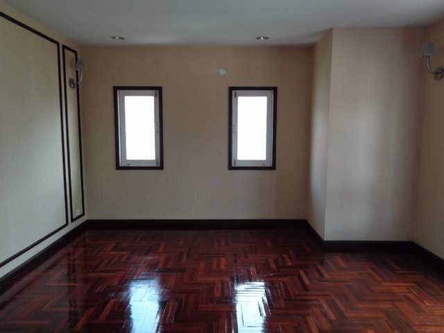 ขายบ้านเดี่ยว-มณีรินทร์พาร์ค-รัตนาธิเบศร์-ท่าอิฐ-นนทบุรี-641-ตรว-71ล้าน-ต่อรองได้-ใกล้รถไฟฟ้า