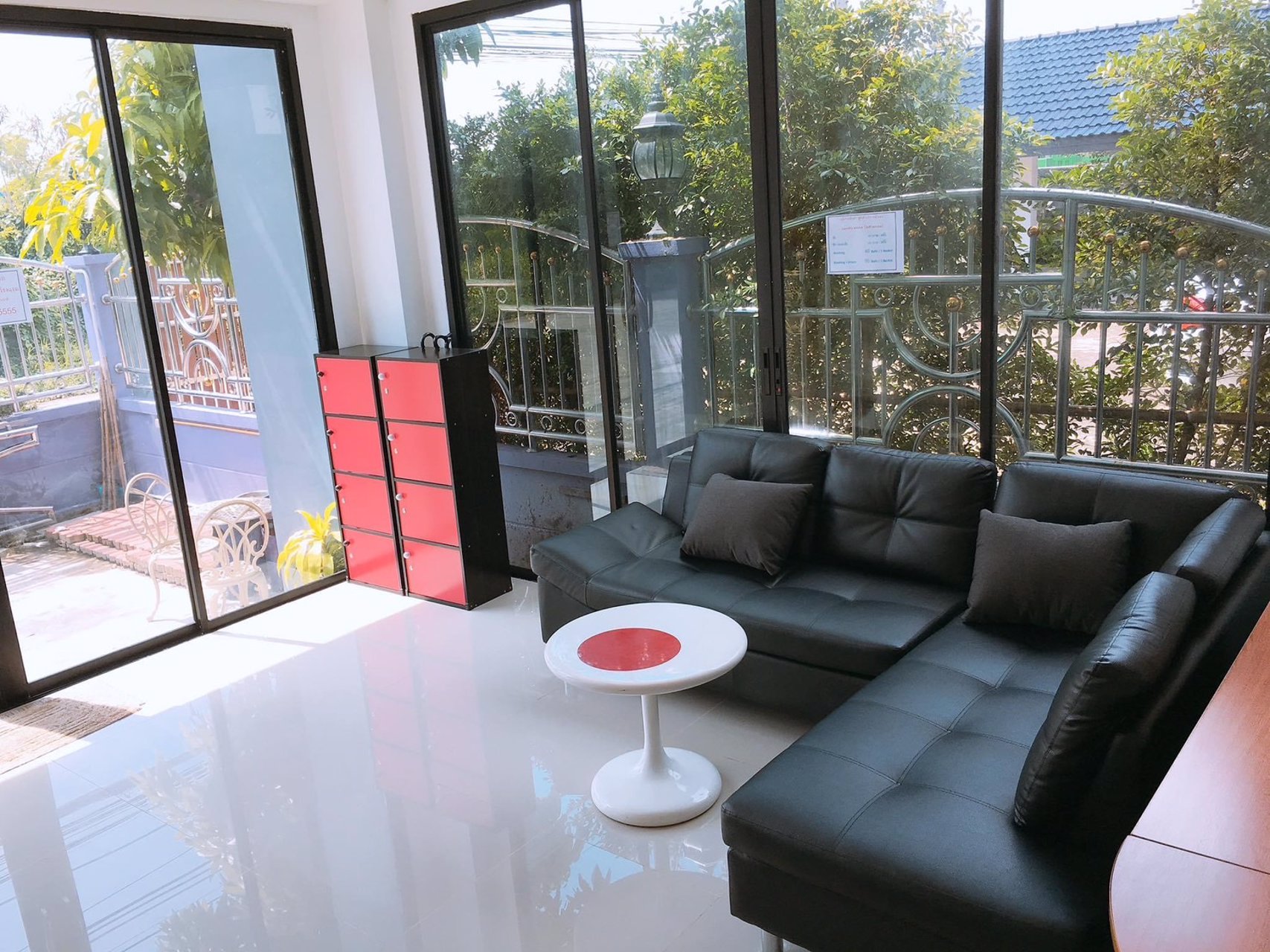 ขายทาวน์โฮม-4-ชั้น-ดาดฟ้า-มีลูกค้าเช่ารายเดือนเต็มทุกห้อง