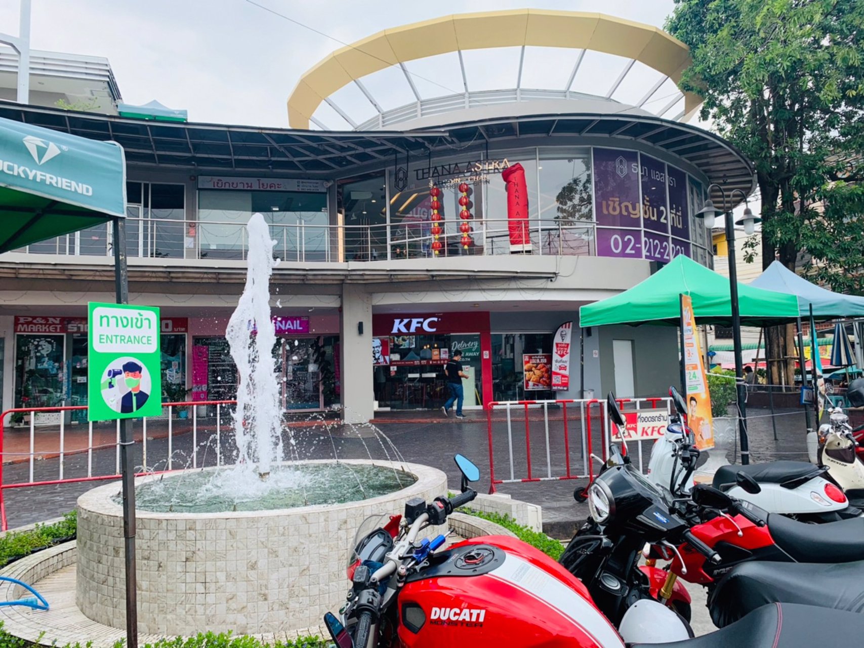 พื้นที่สำนักงานให้เช่า-ขนาด-67-ตารางเมตร