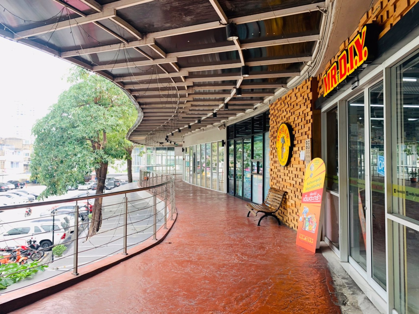 พื้นที่สำนักงานให้เช่า-ขนาด-67-ตารางเมตร