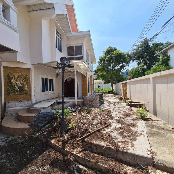 ขายด่วน-บ้านเดี่ยว-2-ชั้น-หมู่บ้านบางนาวิลล่า-bangna-villa-ถบางนา-ตราด-39-ทำเลดีมาก-ที่ดินขนาด-186